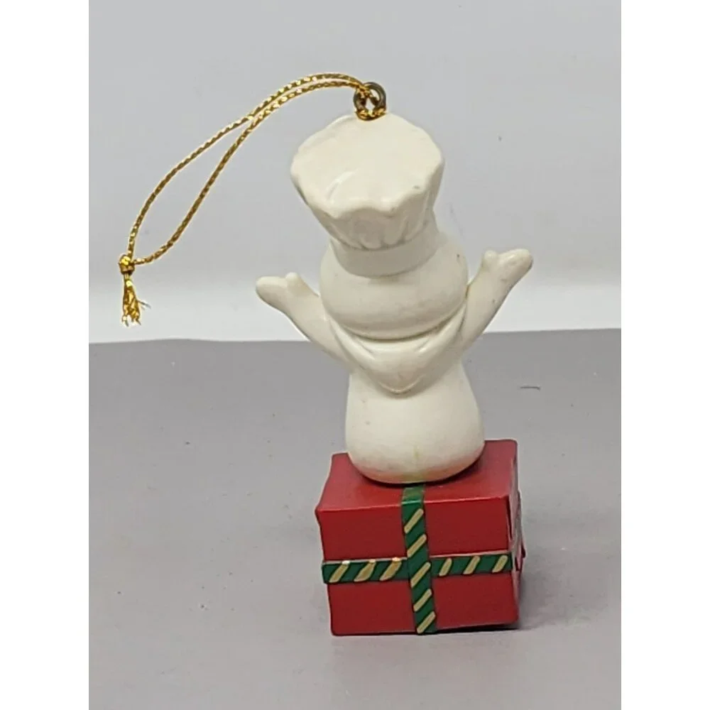 Pillsbury Doughboy Ornament 2001 Christmas Tree Decor With Gift Box Belvidere IL